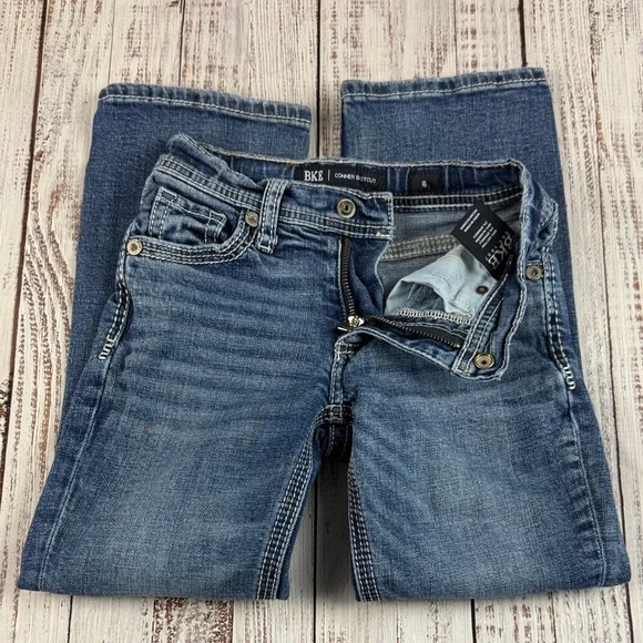 BKE “ CONNER” boot cut leg blue jeans  size 6 - Picture 3 of 14